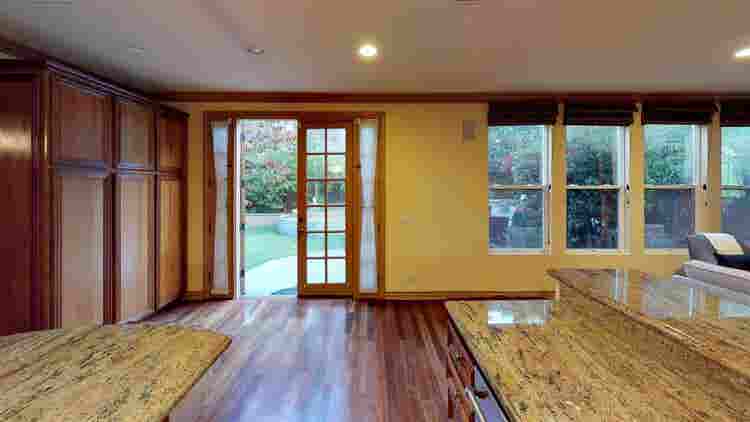 1 BR in Los Angeles