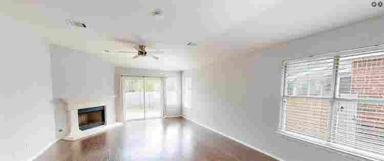 1 BR in Austin