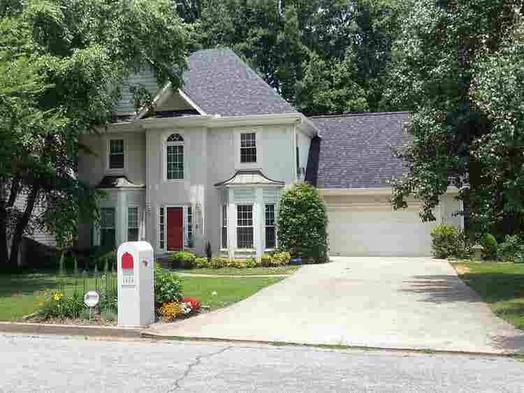 Share lux home near Emory NO PETS