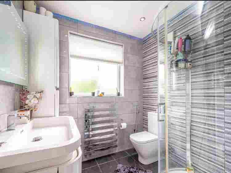 Double Room Available