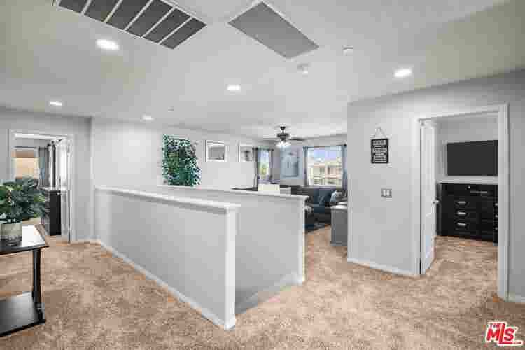 Fully furnished rooms for rent