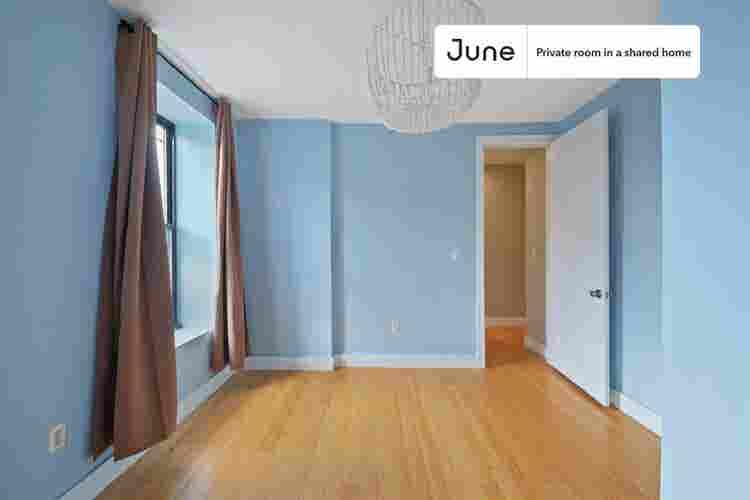 2 BR in New York City