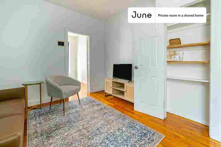 2 BR in New York City