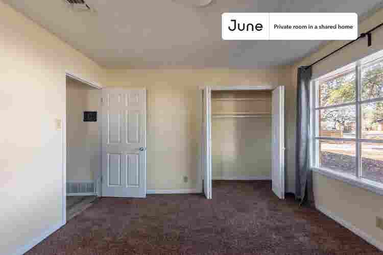 4 BR in Austin
