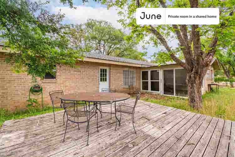 4 BR in Austin