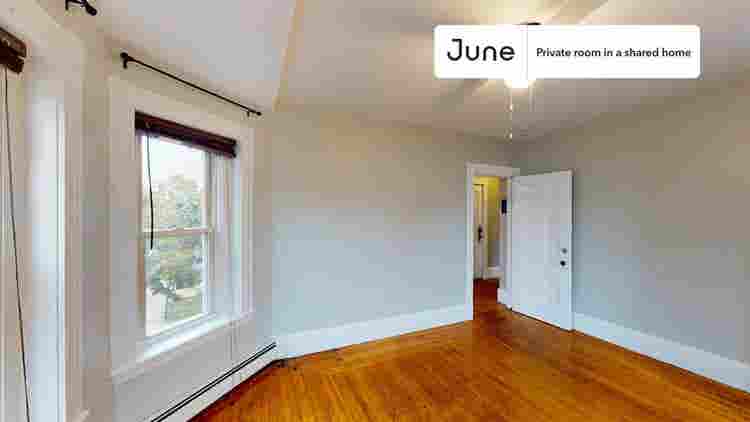 4 BR in Boston