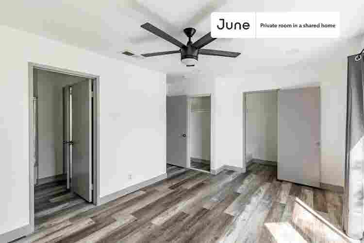 3 BR in Los Angeles