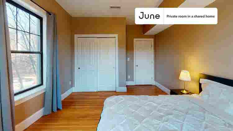 4 BR in Boston