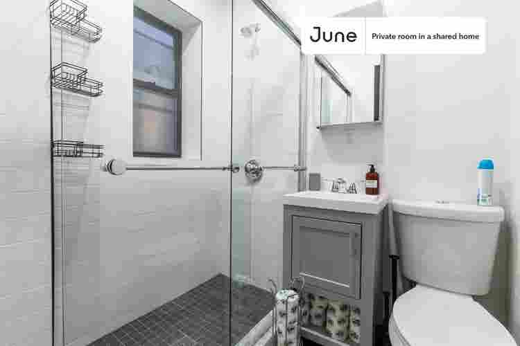 3 BR in New York City