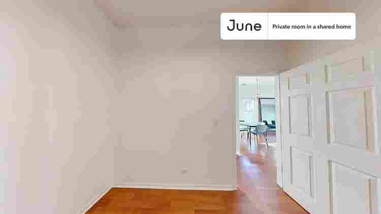 3 BR in Chicago