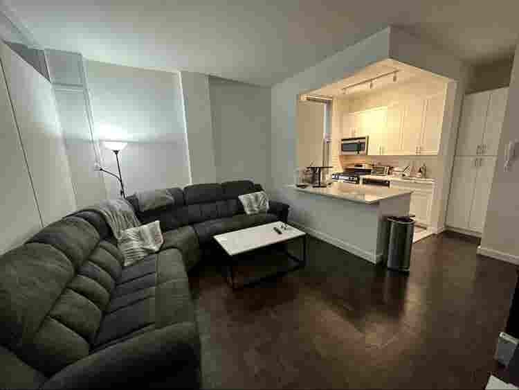4B 
Apartment Near Central Park