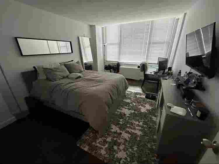 4B 
Apartment Near Central Park