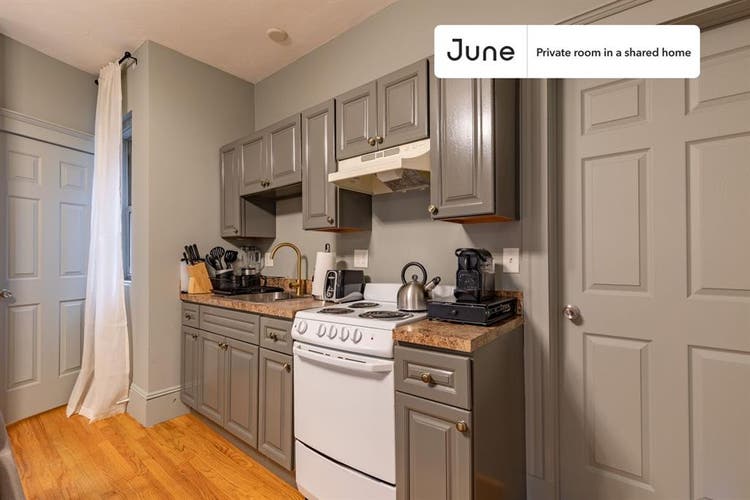 3 BR in Boston