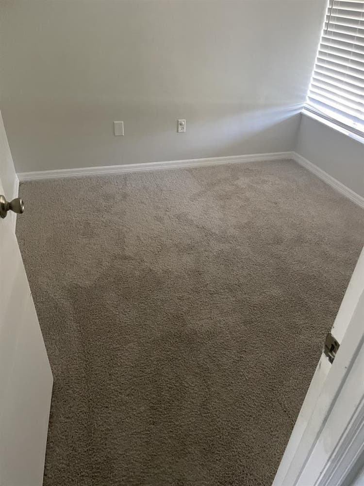 Room for rent $