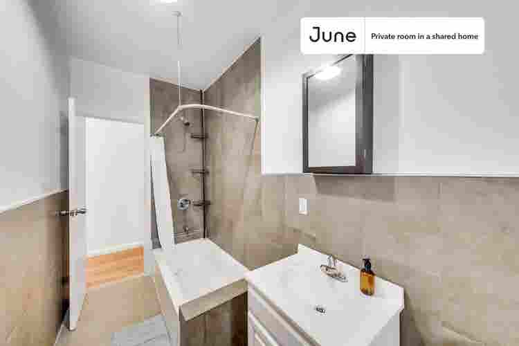 3 BR in New York City