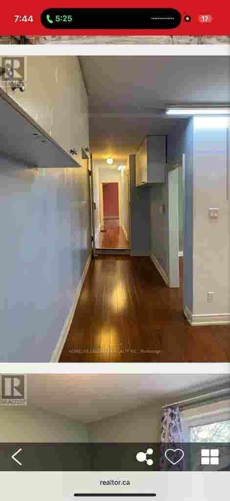 Huge Bright bed room for rent
