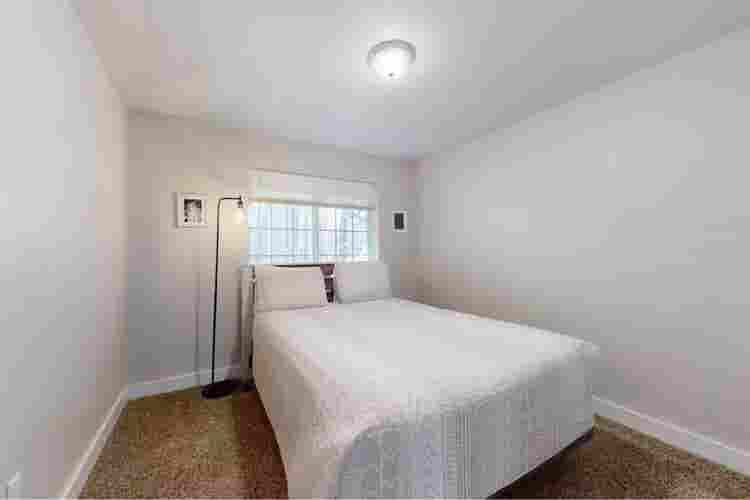 Private room for rent