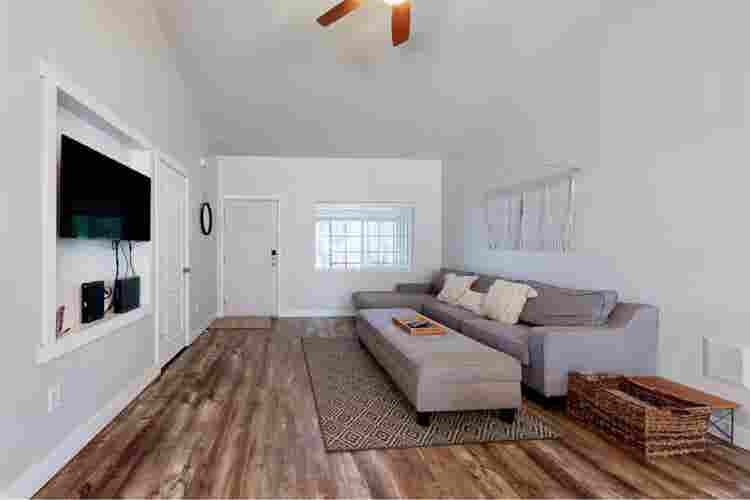 Private room for rent