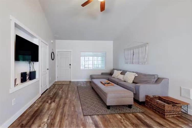 Private room for rent