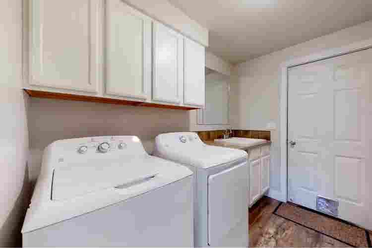 Private room for rent