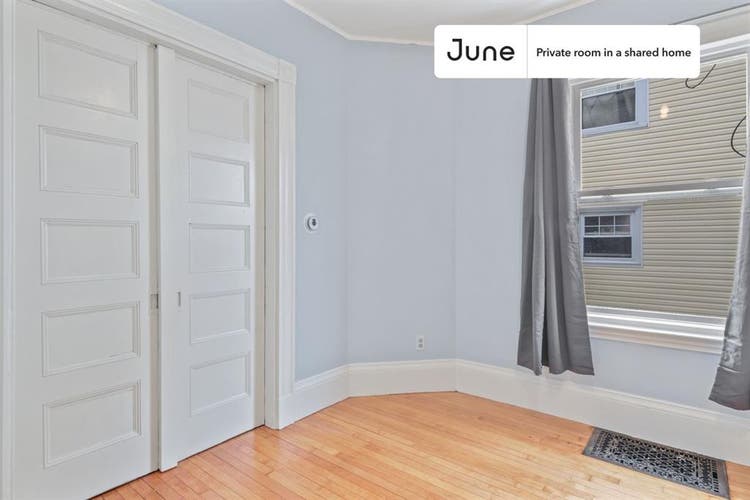 6 BR in Boston
