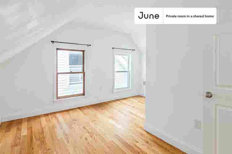 6 BR in Boston