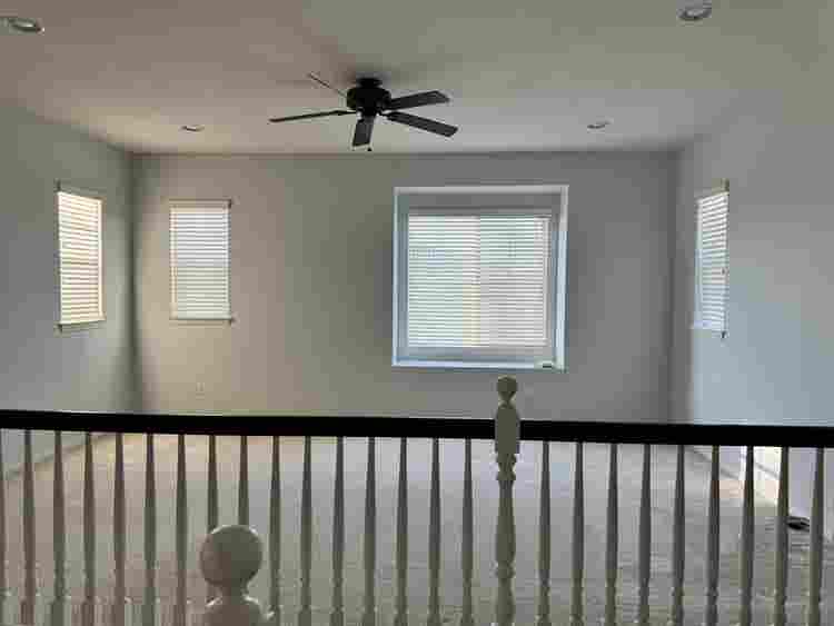 Two unfurnished rooms for rent