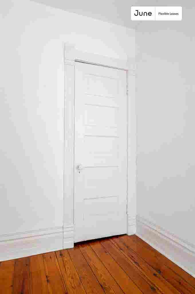 2 BR in Chicago