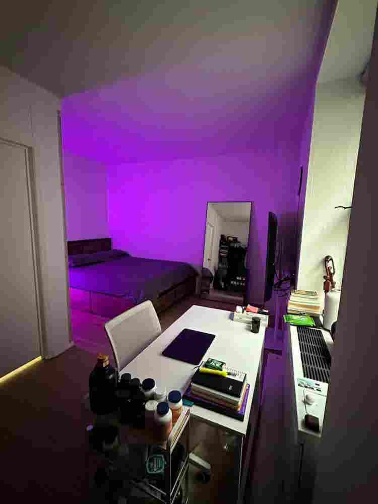 ✨ Spacious Room in Midtown South ✨