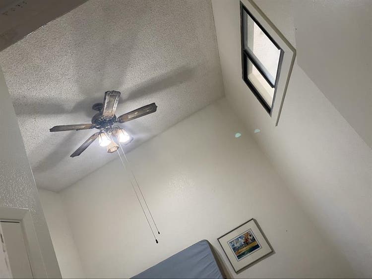 Tempe Lake Townhome Female Roomie