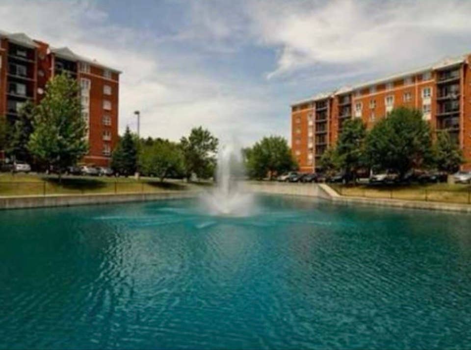 Beautiful Condo with private bath!