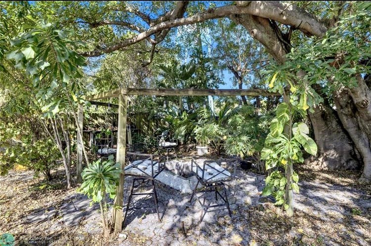 Hidden Oasis Downtown Delray Room