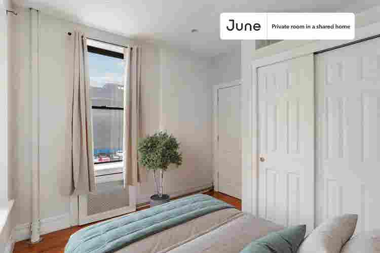 2 BR in New York City