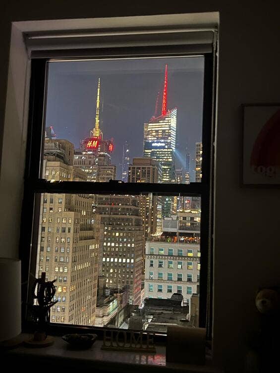 ✨Super Affordable Room in Midtown✨