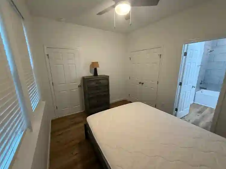 4 BR in Durham