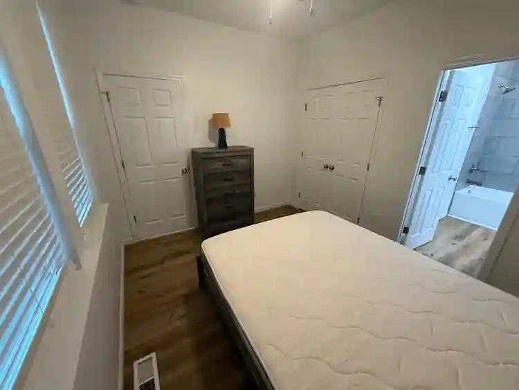 4 BR in Durham