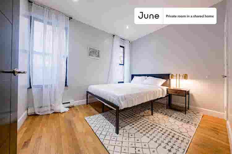 3 BR in New York City