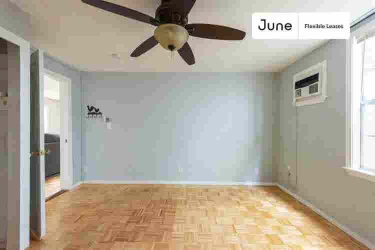 3 BR in Austin