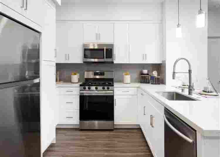 Room for rent for college students