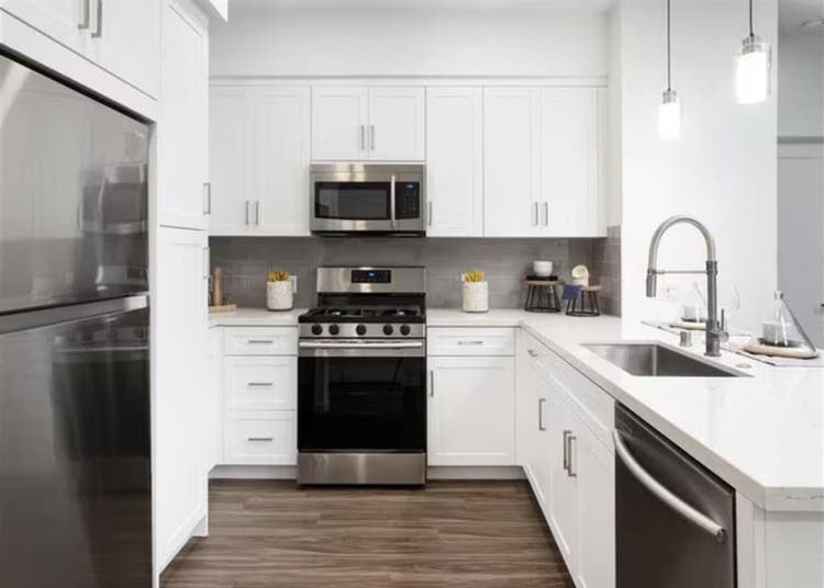 Room for rent for college students