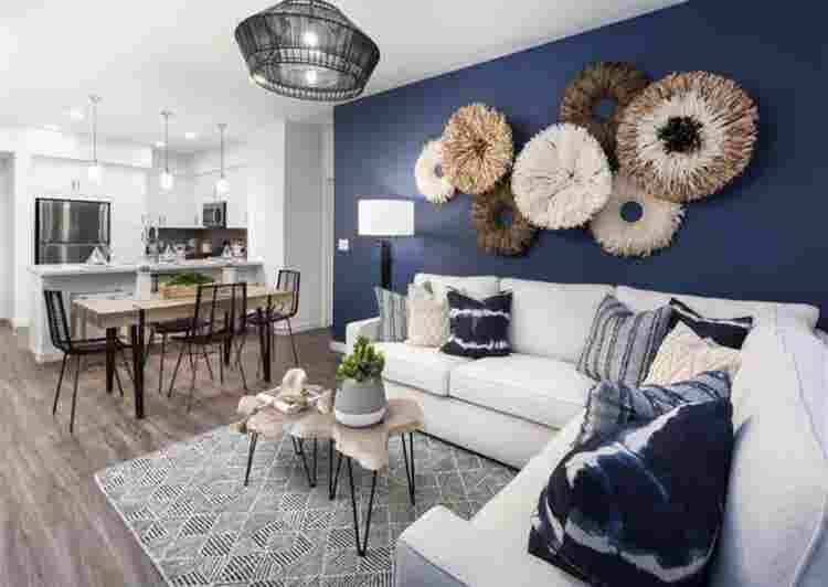 Room for rent for college students