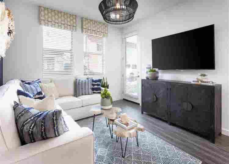 Room for rent for college students