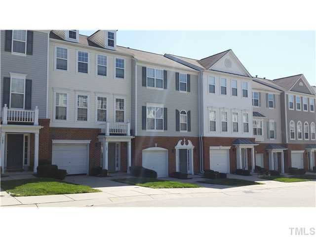 2 BR in Morrisville