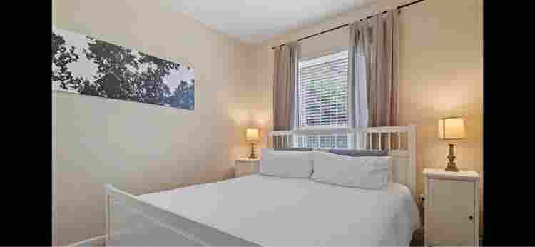 Great room with all utilities paid