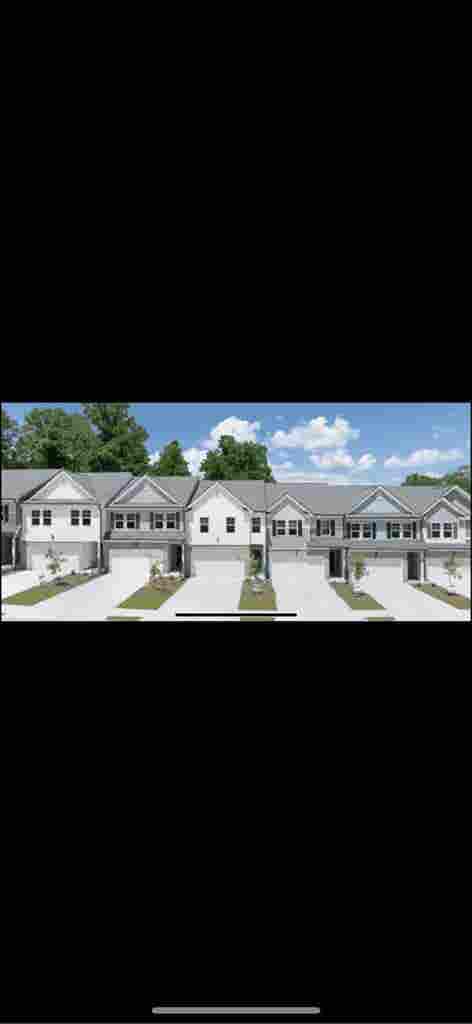 Great room with all utilities paid