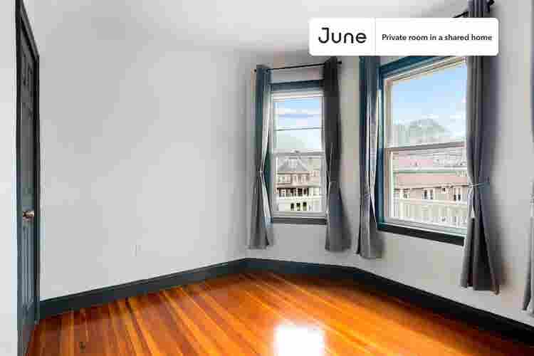 4 BR in Boston