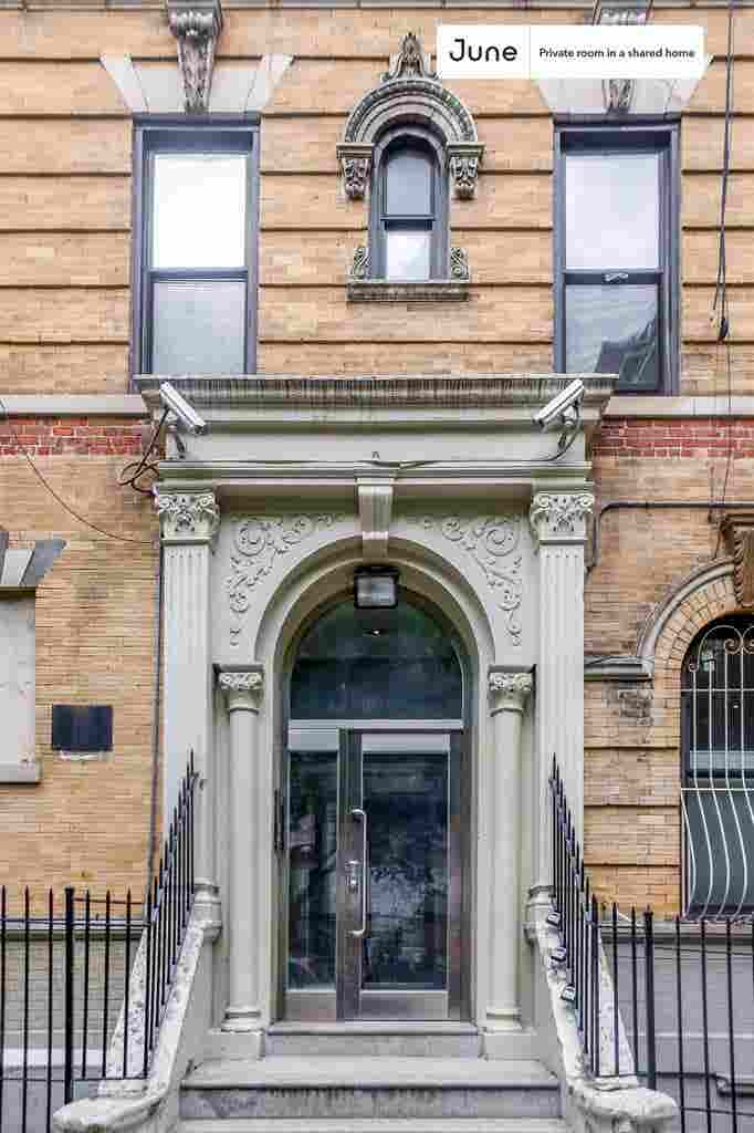 3 BR in New York City