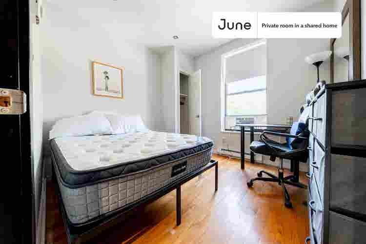 3 BR in New York City