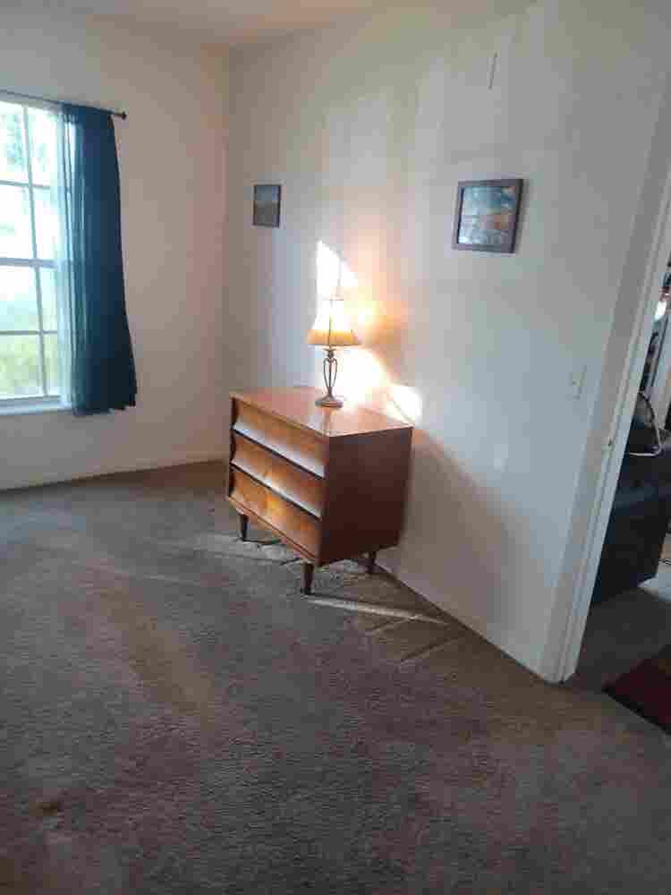 master bedroom w private bathroom