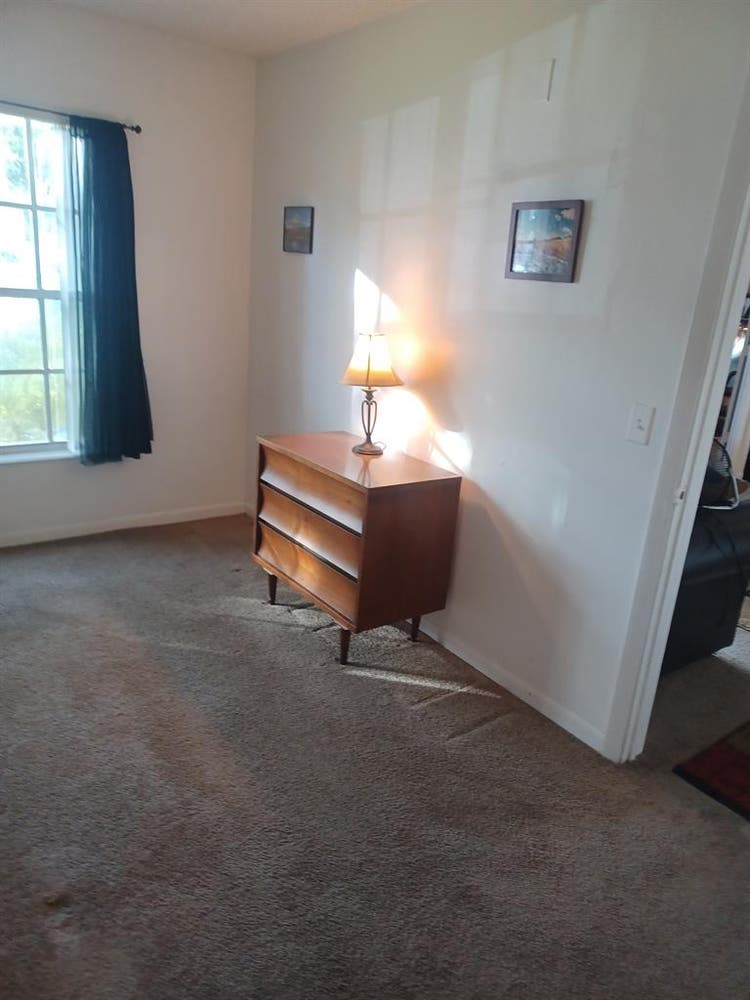 master bedroom w private bathroom